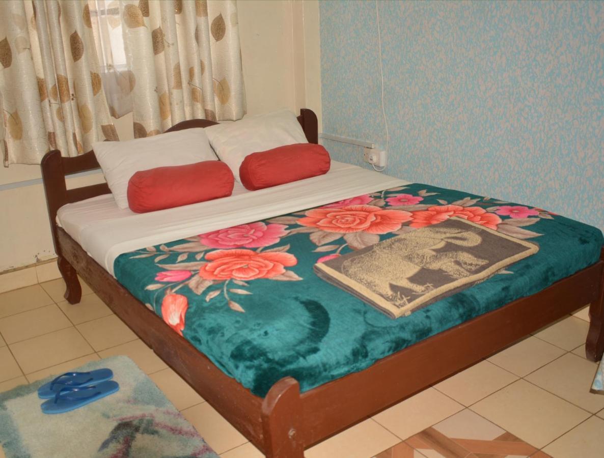 Mona Lisa Guest House, Кисуму Экстерьер фото