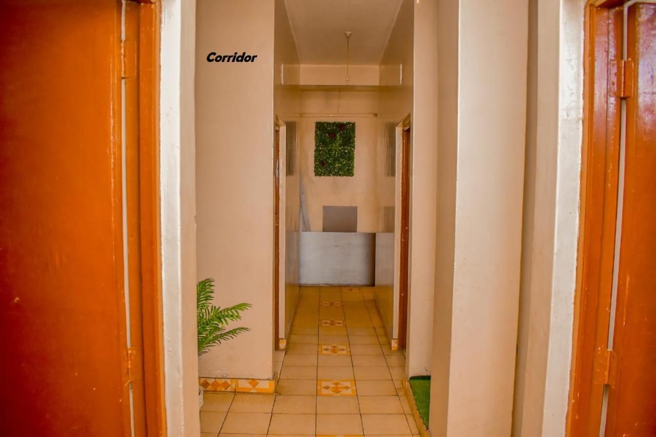 Mona Lisa Guest House, Кисуму Экстерьер фото